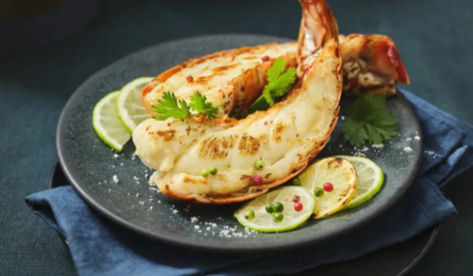 2 queues de langouste blanche, Caraïbes, crues*Picard Hot
