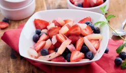 Salade de fruits rouges et pêches blanches*Picard New